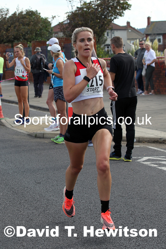 Senior womens 4 stage relay, 2021 Northern 6 and 4 Stage and Young Athletes Road Relays, Redcar. Photo: David T. Hewitson/Sports for All Pics